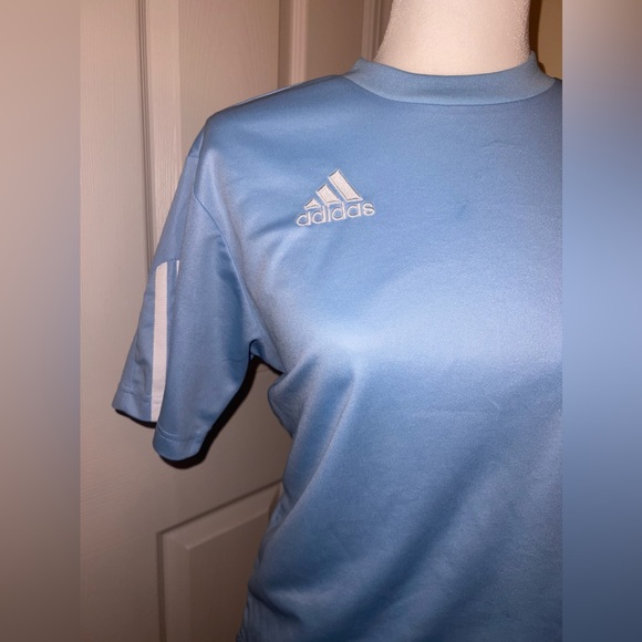 Adidas Top - Picture 2 of 7